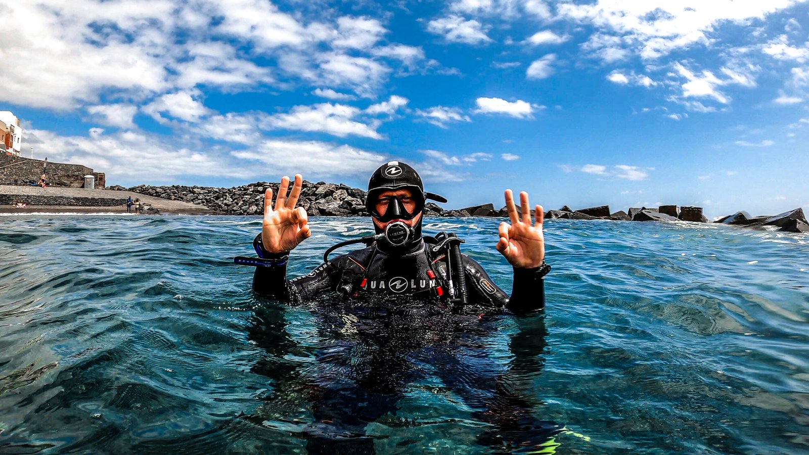 PADI Rescue Diver training Tenerife